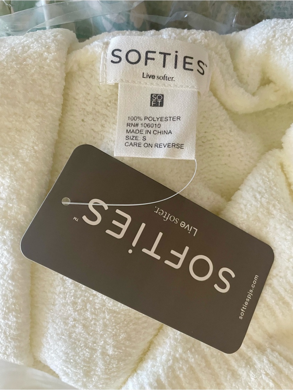 SOFTIES Cozy Long Chenille Robe with Ruffle Trim - Cloud Wom Small NWT - Picture 6 of 8